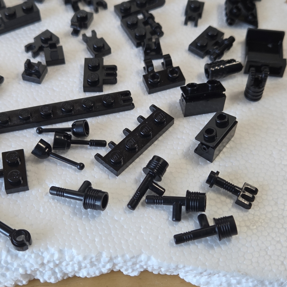 Lego Black Small Parts Random Pieces Lot - Picture 2 of 10